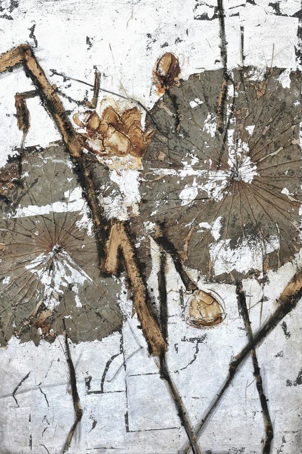 Traces of Lotus in Frostwhite